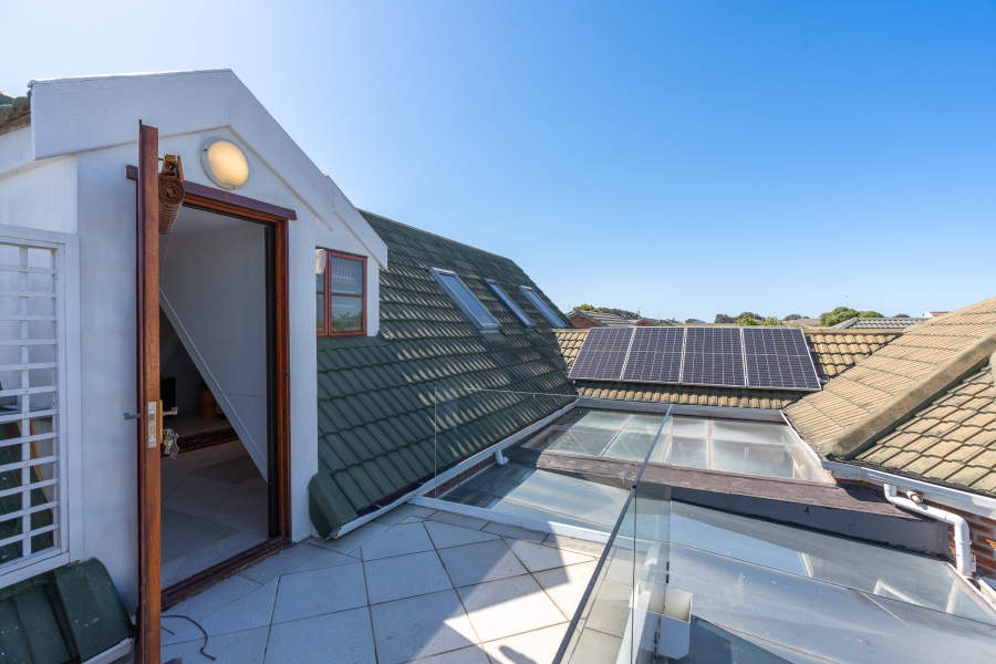 3 Bedroom Property for Sale in Pinelands Western Cape